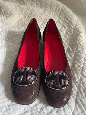 Amalfi by Rangoni Brown Textured Low Wedge Flats Size 7.5 Made in Italy